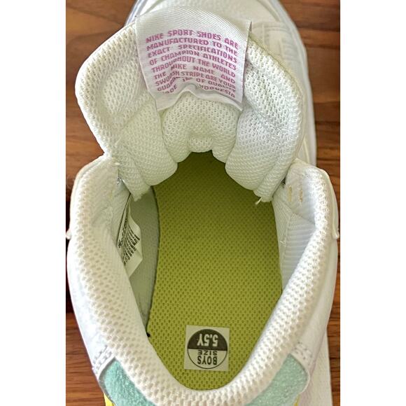 Nike Blazer Mid '77 GS White Light Zitron DH4112-100 Size 5.5Y / Women’s Size 7 - Picture 10 of 10